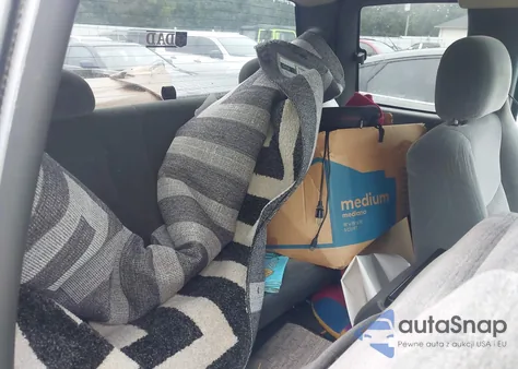 2004 Chevrolet Silverado 1500 Ls из США, поврежденный, VIN 2GCEC19T241320513